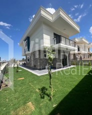 DETACHED VILLA WITH PRIVATE POOL WITH VIEW IN DAVUTLAR....