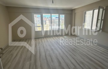 3+1 FLAT FOR SALE IN THE MARINA AREA...