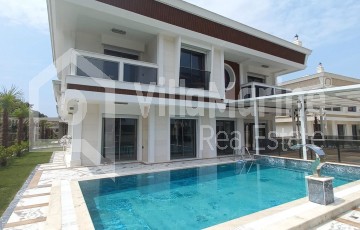 LUX VILLA WITH PRIVATE POOL IN KUŞTUR LOCATION, WALKING DISTANCE TO THE SEA..