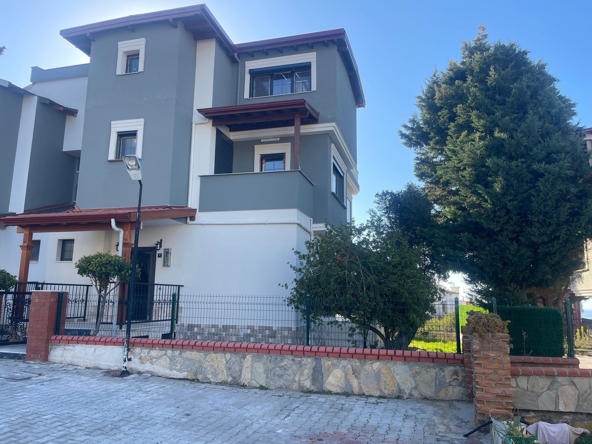 6+1 VILLA ZU VERMIETEN MIT BLICK IN DER NÄHE DES MARINA IN KUŞADASI