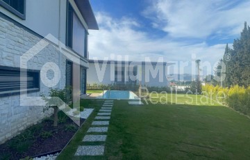 6+2 DETACHED VILLA WITH PRIVATE POOL AND VIEW IN KARAOVA