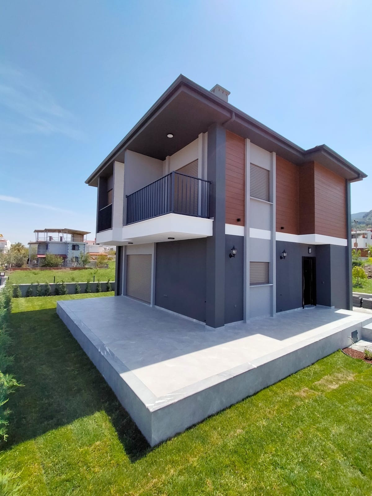 Moderne und stilvolle freistehende Villa, 1 km vom Meer entfernt ...