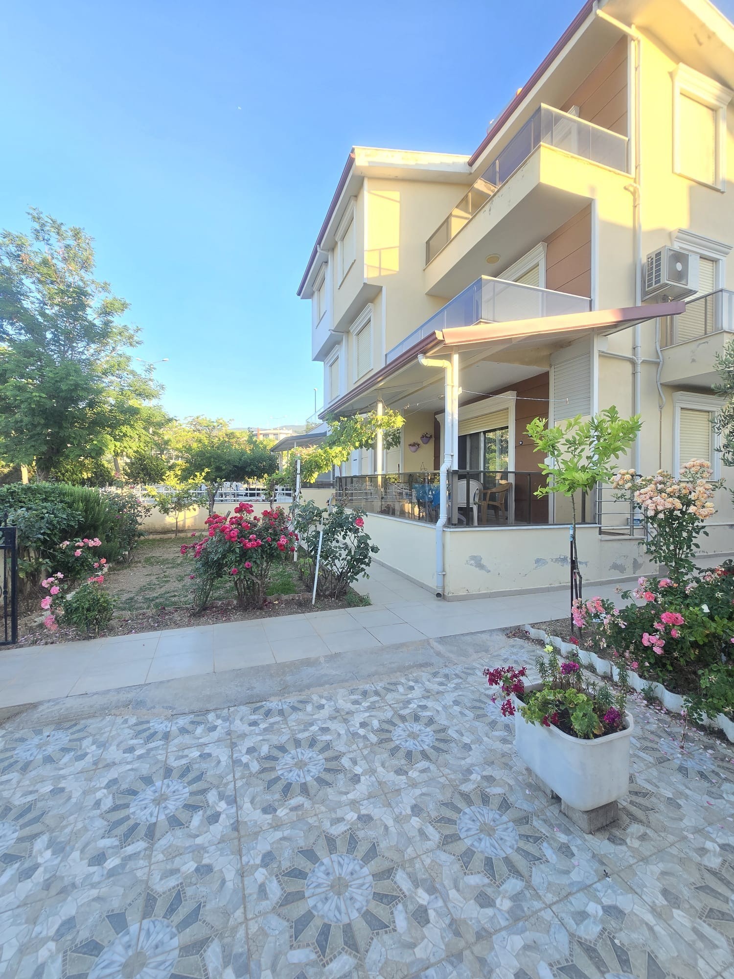 🏡 Sofort beziehbare, kostenlose 4+1 Villa in Davutlar