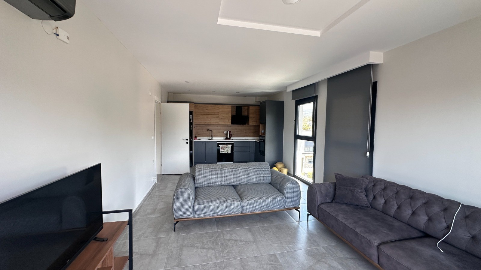 3+1 Wohnung in einem Komplex mit Pool in Davutlar