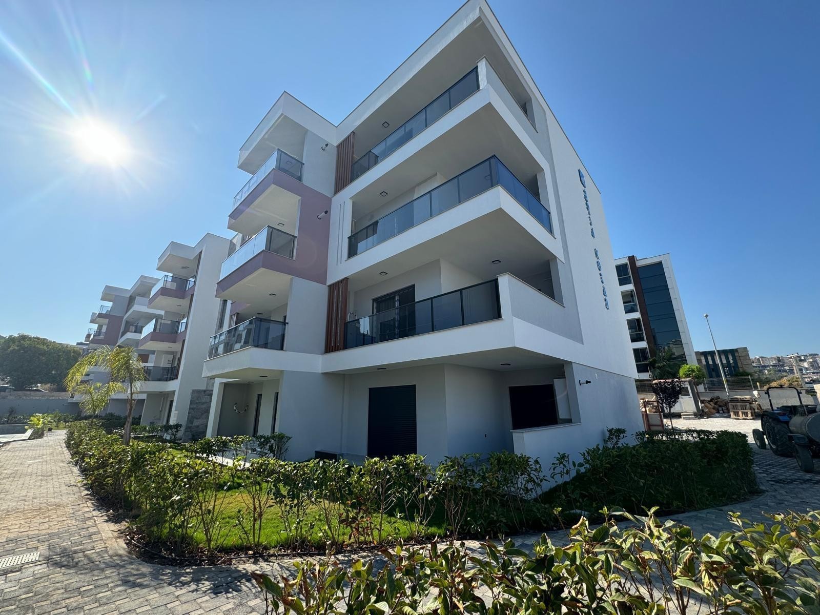 2+1 ZERO-WOHNUNG IN EINEM SOZIAL AUSGESTATTETEN UND SICHEREN KOMPLEX...