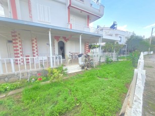 Denize Yakın Köşe Konumlu 3+1 Yazlık