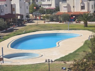 Denize Yakın Köşe Konumlu 4+1 Yazlık