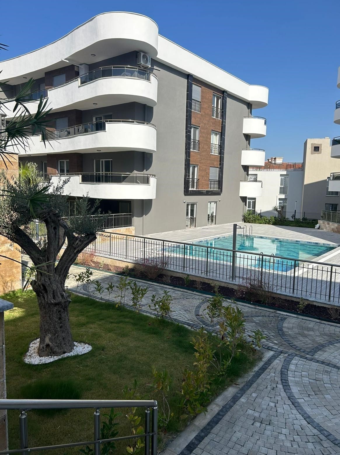 NULLWOHNUNGEN MIT 1+1 UND 3+1 OPTIONEN IM ZENTRUM VON DAVUTLAR ...