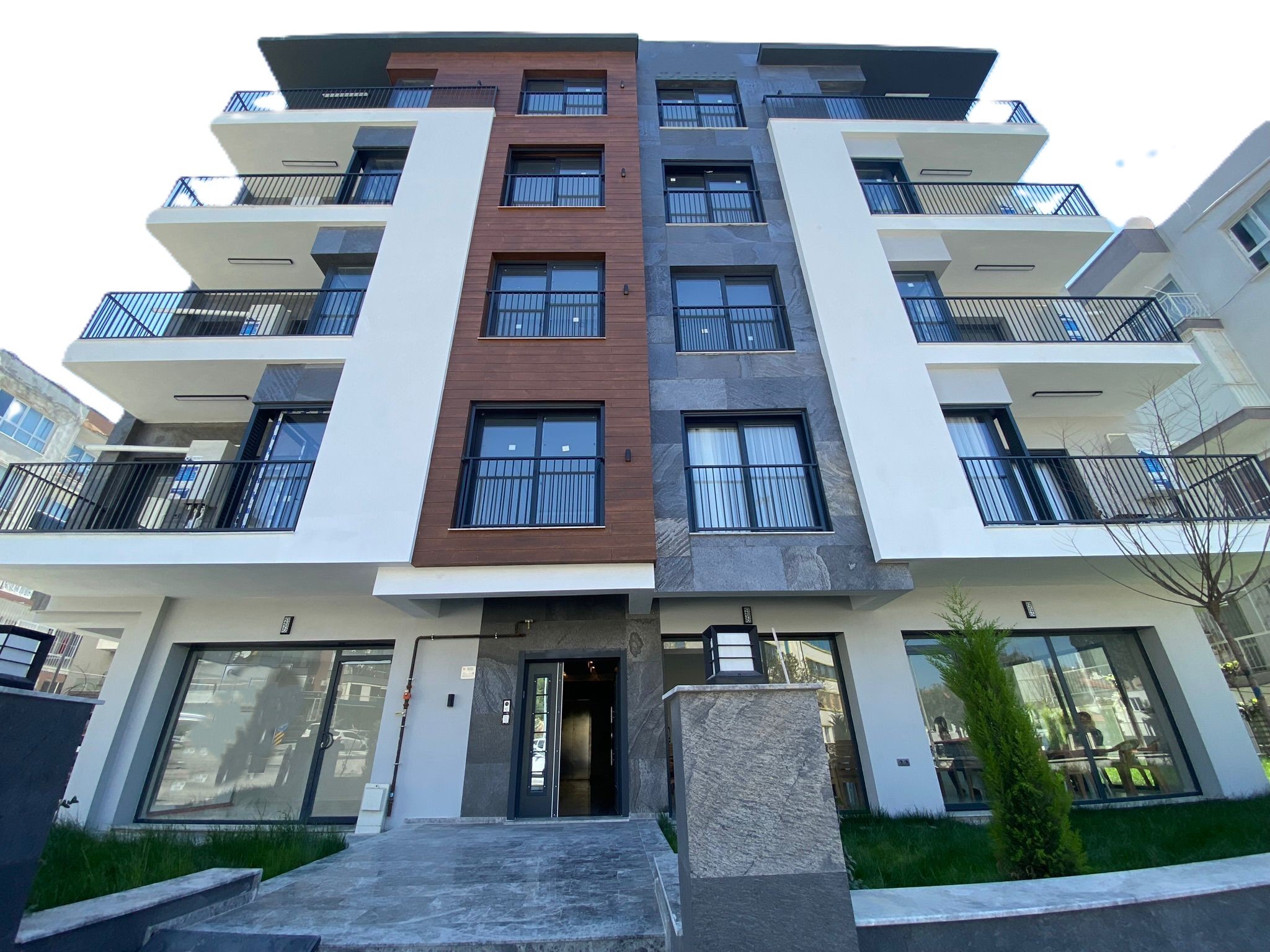 Brand New 2+1 Apartment in a Central Location