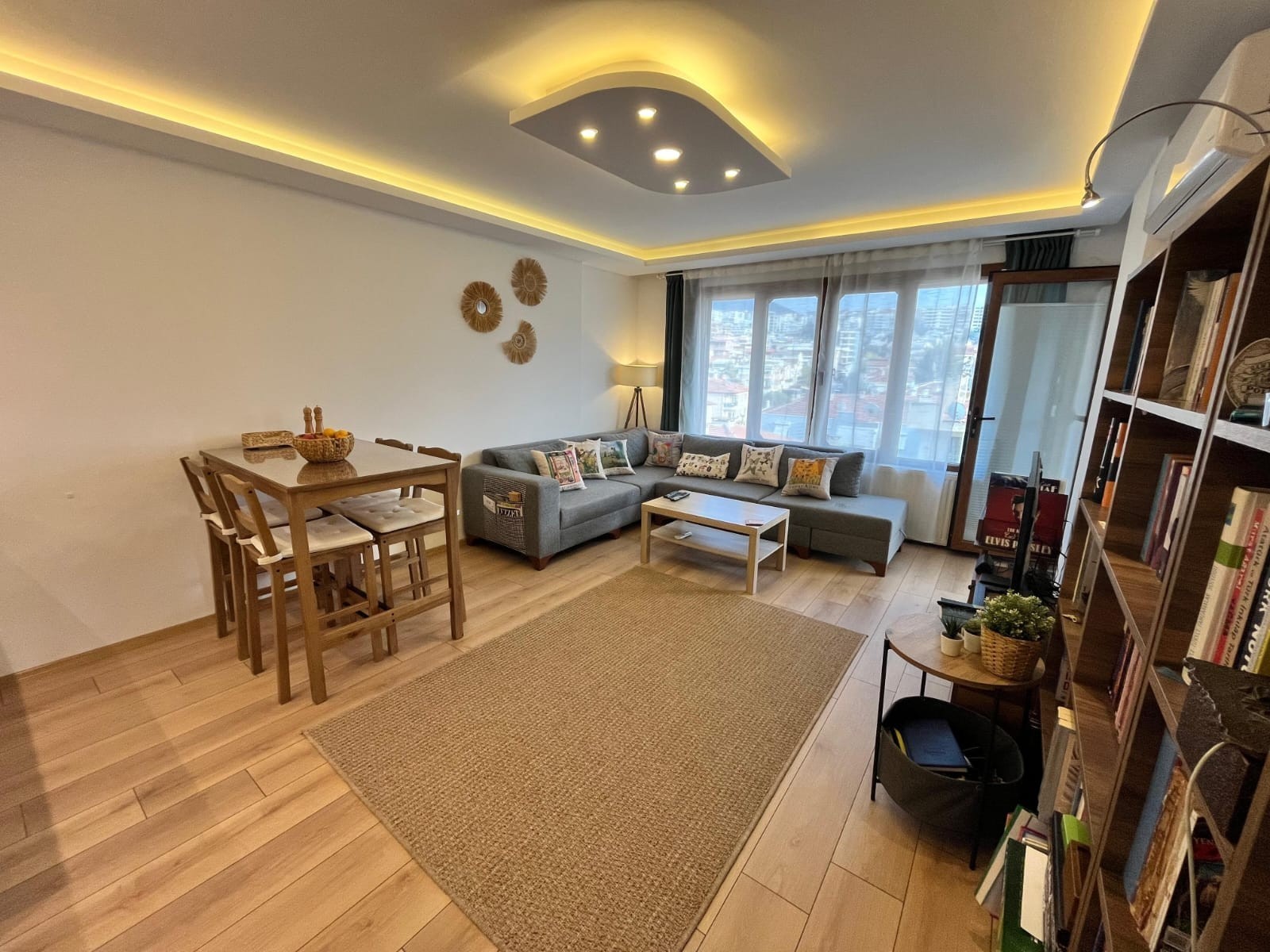 2+1 Apartment within Walking Distance to Marina and Beach