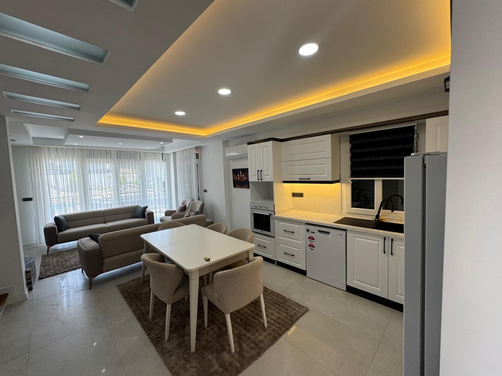 Soğucak'ta Anahtar Teslim 4+1 Eşyalı Villa