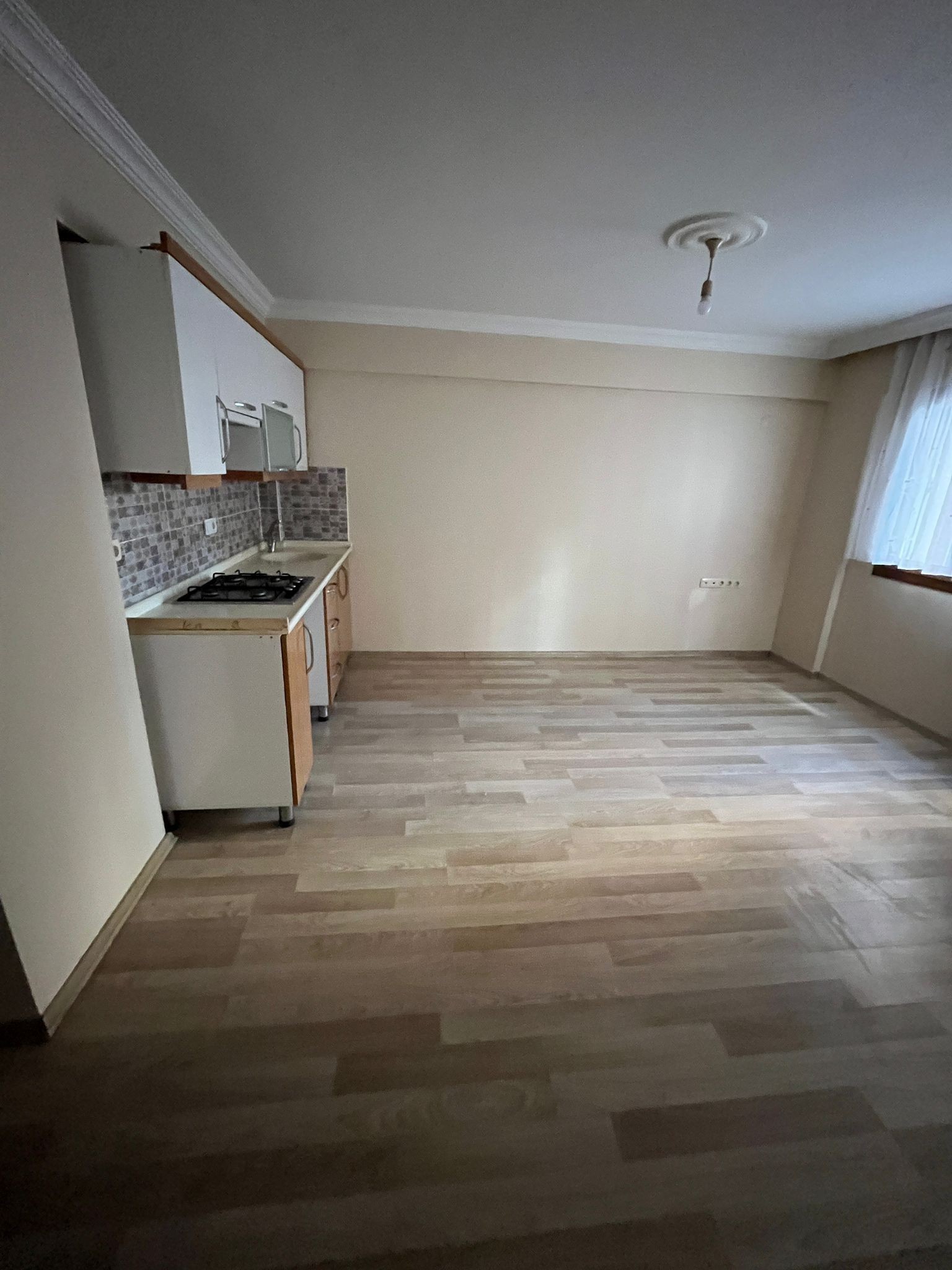 Tam Merkezde 1+0 Kiralık Daire