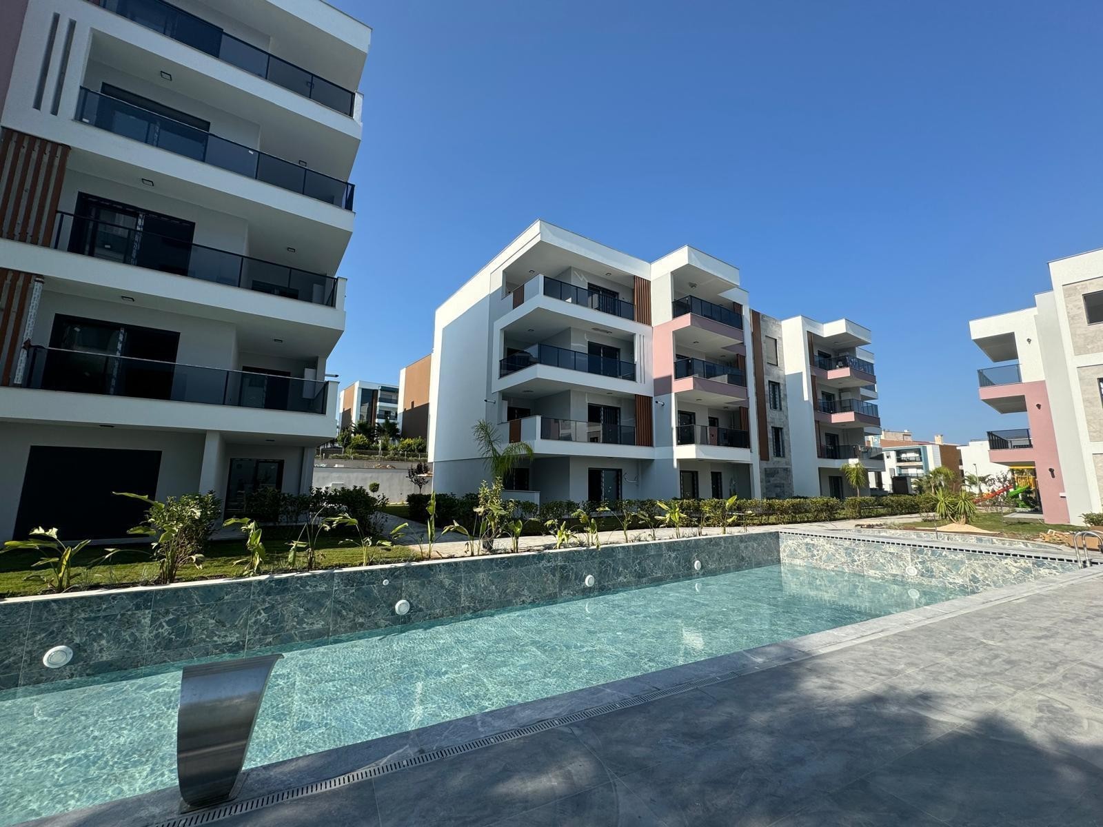 2+1 ZERO-WOHNUNG IN EINEM SOZIAL AUSGESTATTETEN UND SICHEREN KOMPLEX...