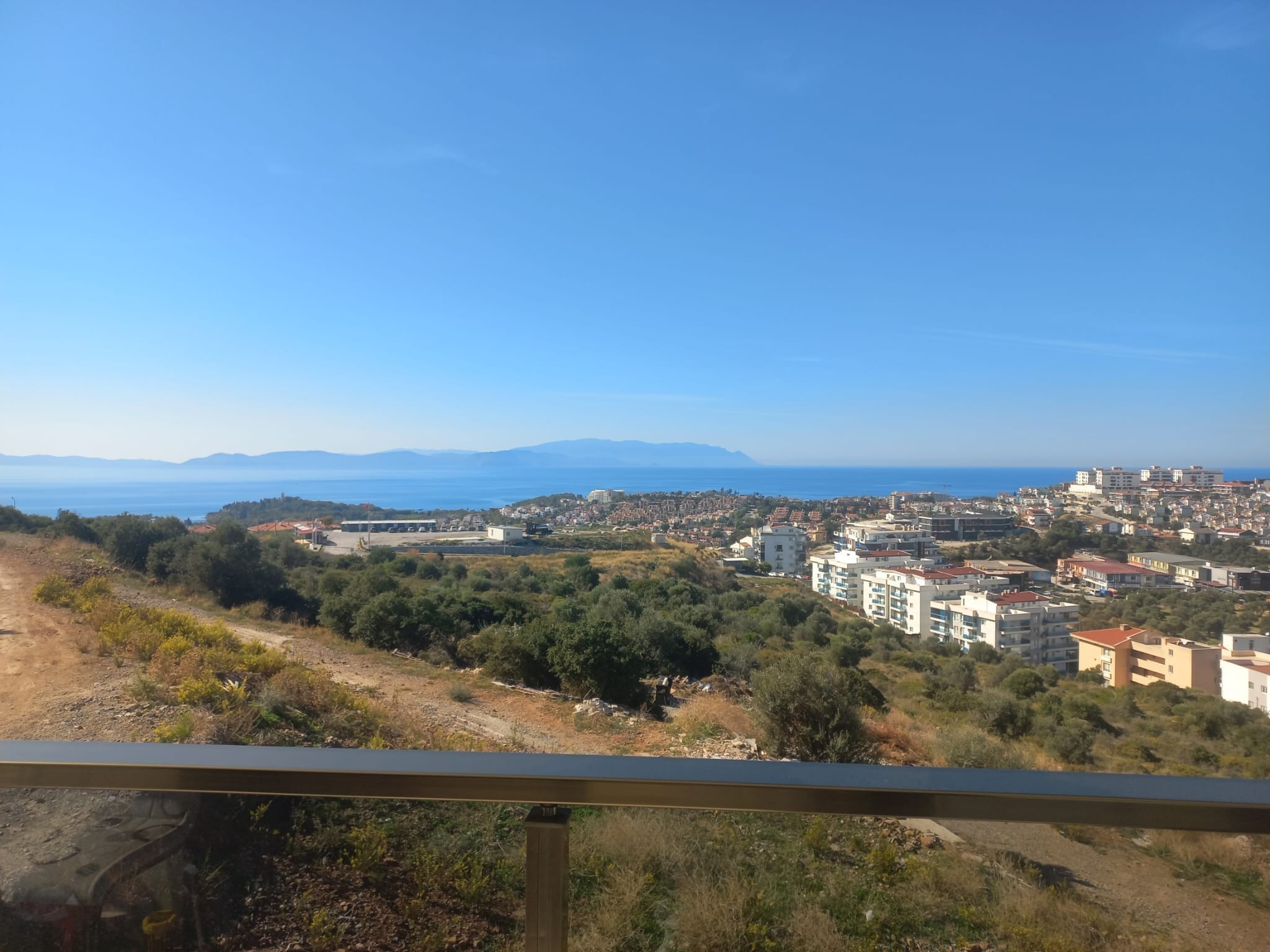 1+1-Apartment mit Meerblick und Erdgasheizung