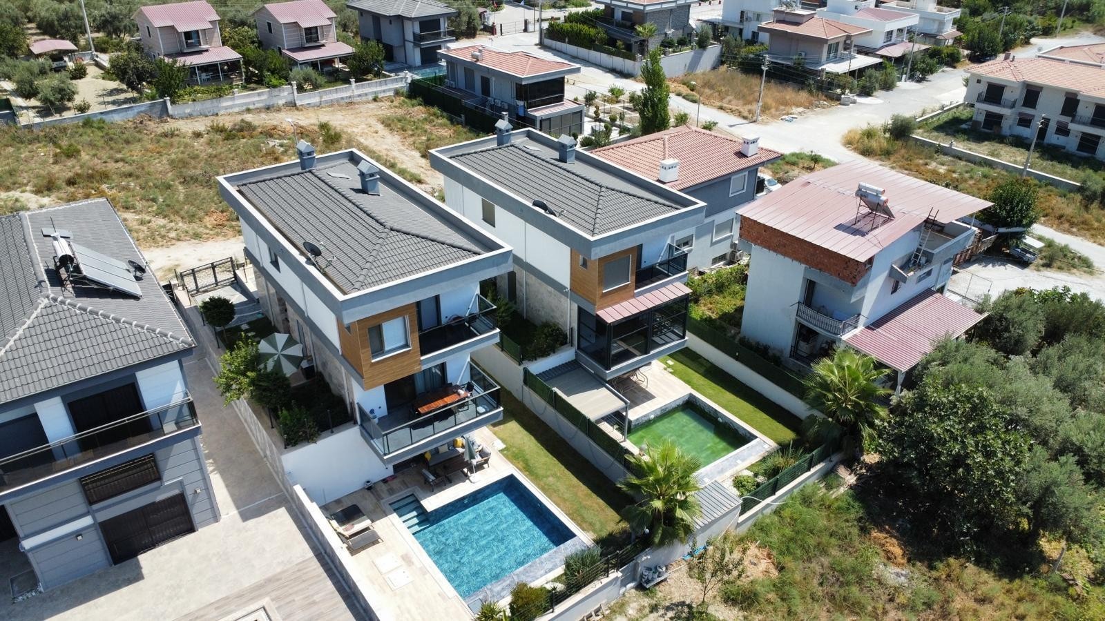 Karaova'da Özel Havuzlu Tek Müstakil Villa