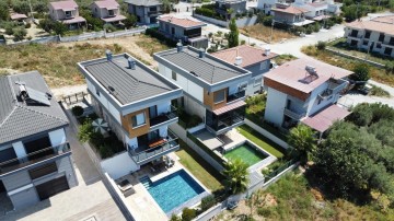 Karaova'da Özel Havuzlu Tek Müstakil Villa