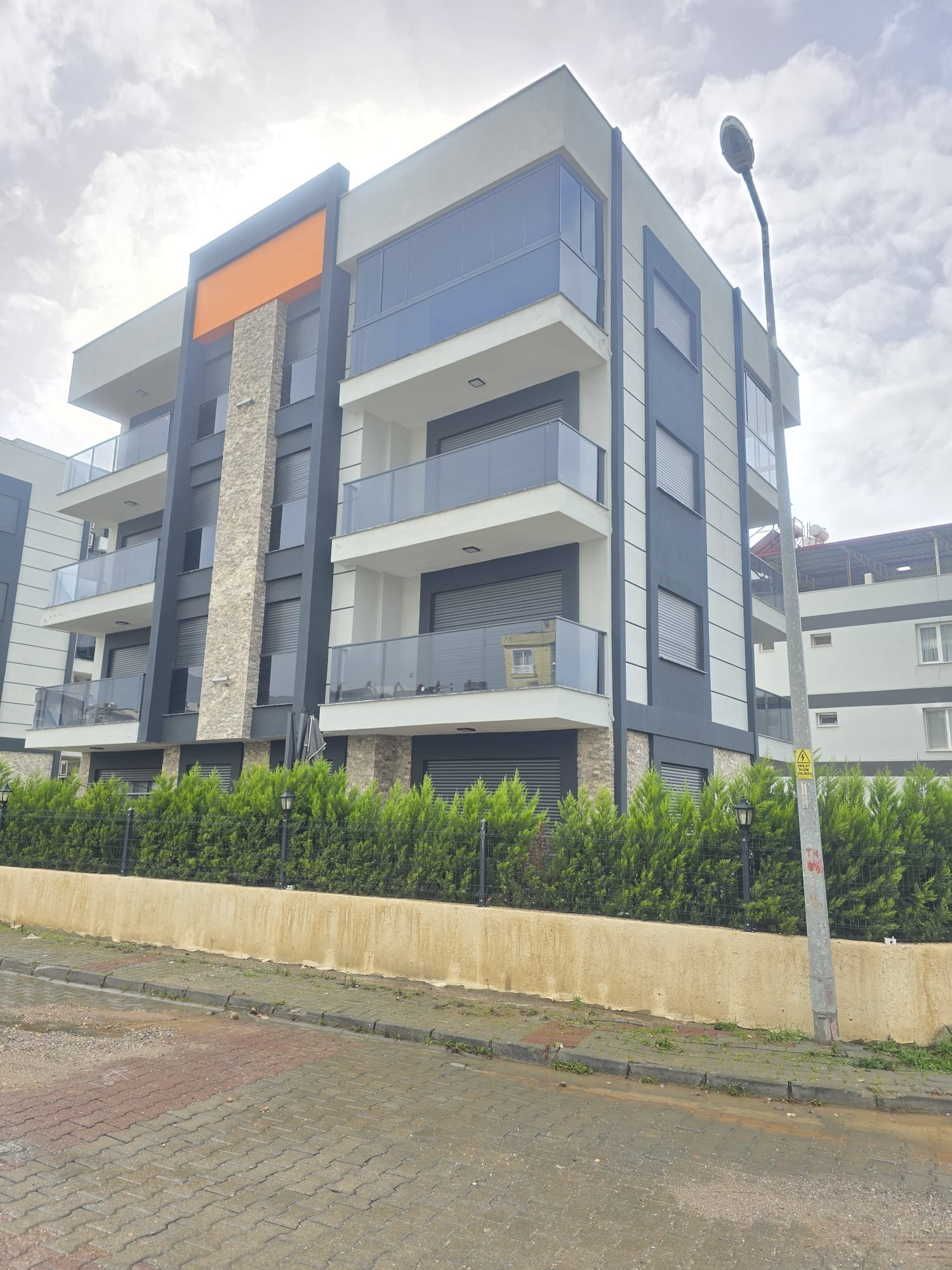 Davutlar Merkezde 2+1 Bahçe Katı Daire