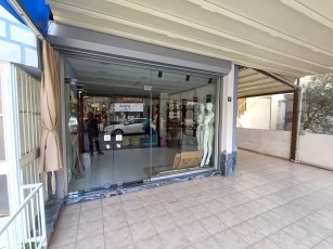 Gewerbeimmobilie zur Miete im Stadtzentrum von Kuşadası.