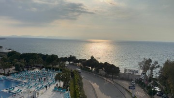 Ramada Suit Otel'de Manzaralı 1+0 Kiralık Daire