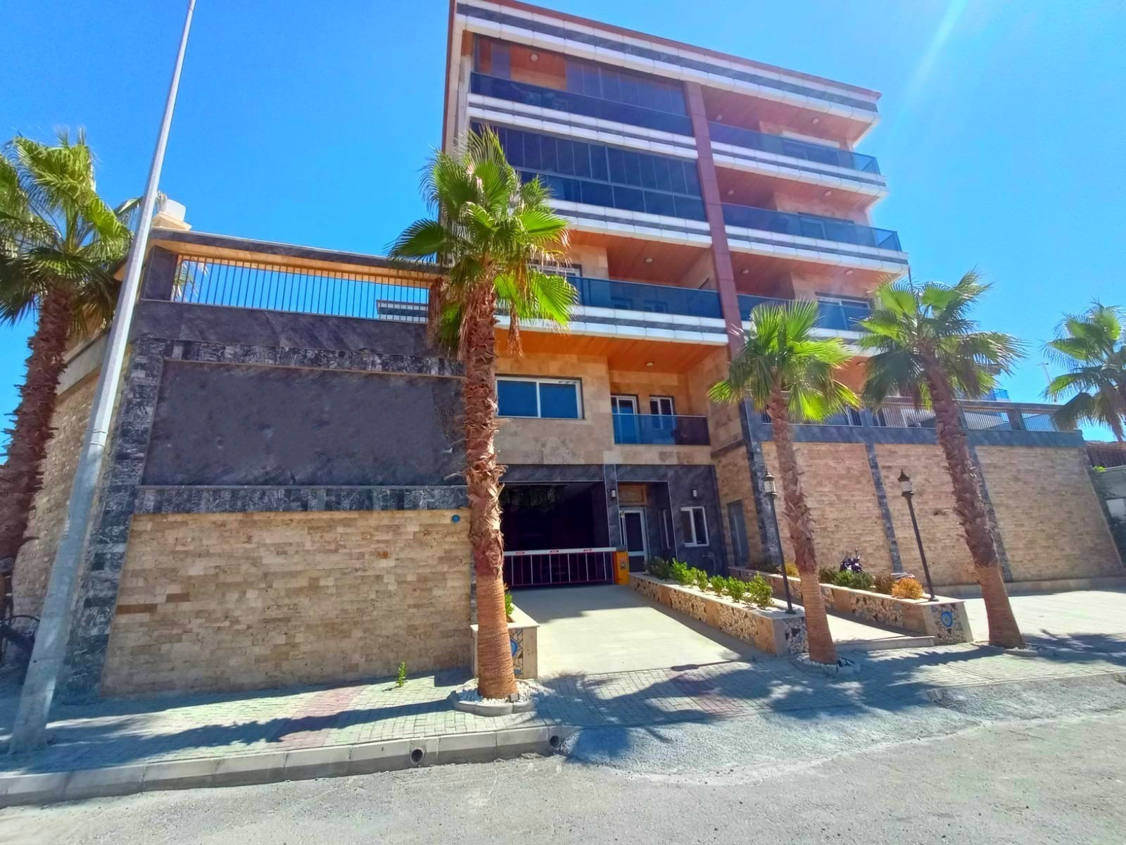 3+1 Apartment with Sea View in Ege Neighborhood