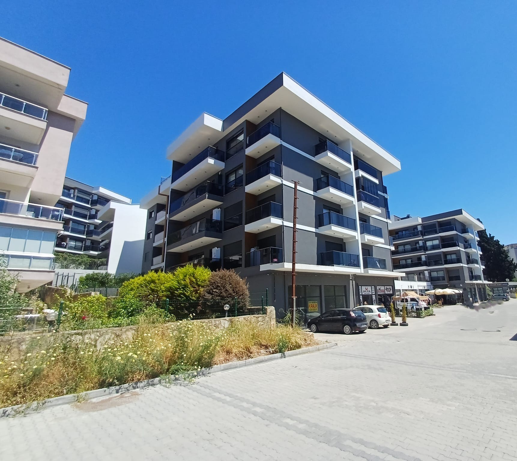 Açık Yüzme Havuzu - Kapalı Otopark - 3+1 Sıfır Daire