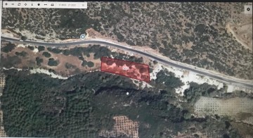 Kirazlı'da Deniz Manzaralı Tarla