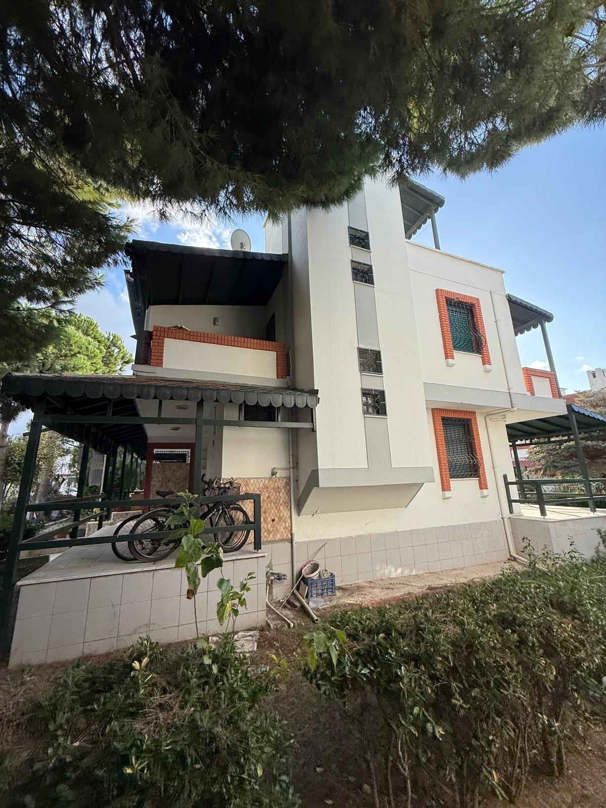 Soğucak'ta Denize 400 Metre Mesafede 3+1 Yazlık