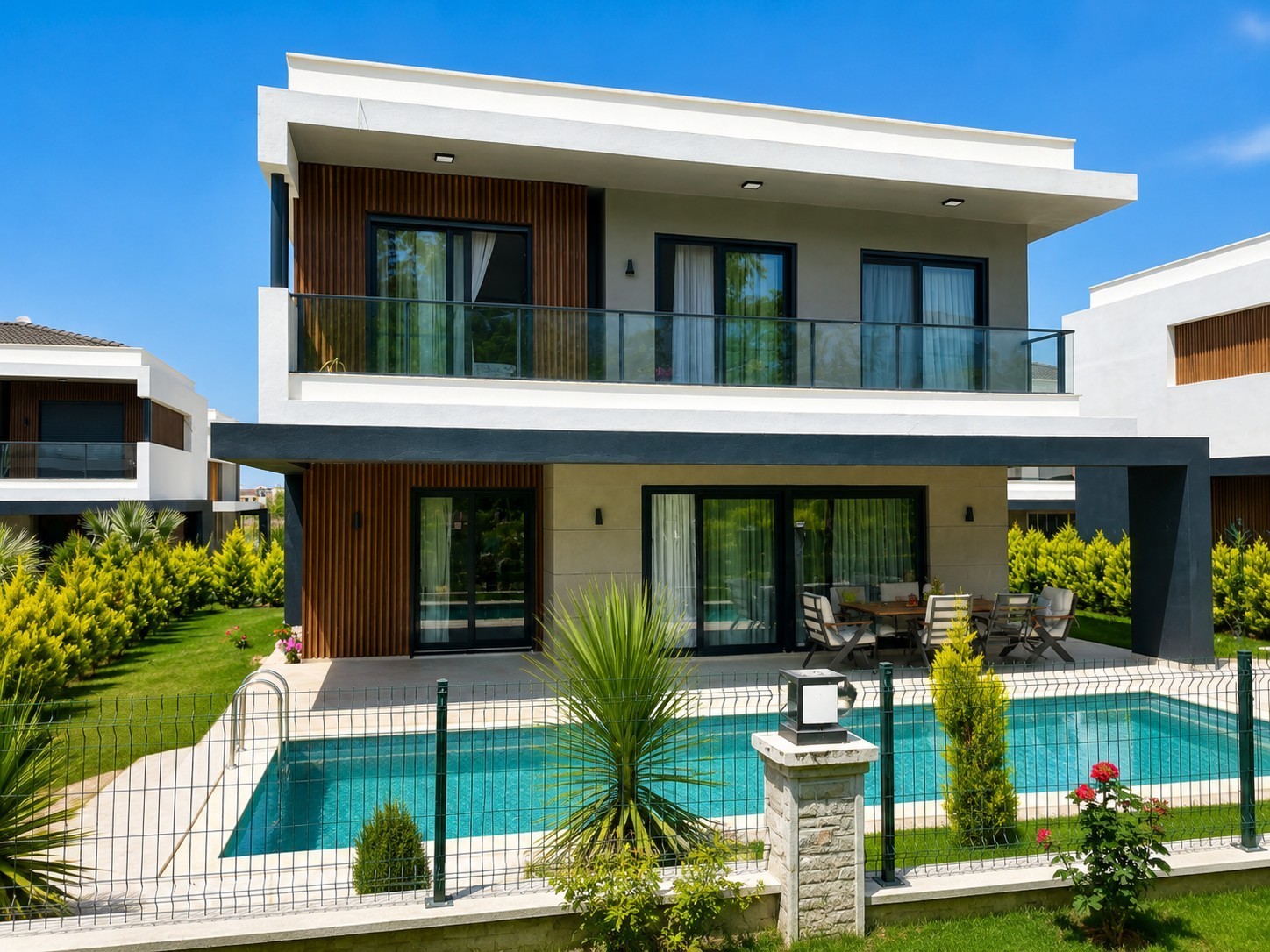 À 1 km de la mer, villa individuelle 3+1 avec piscine privée - Güzelçamlı