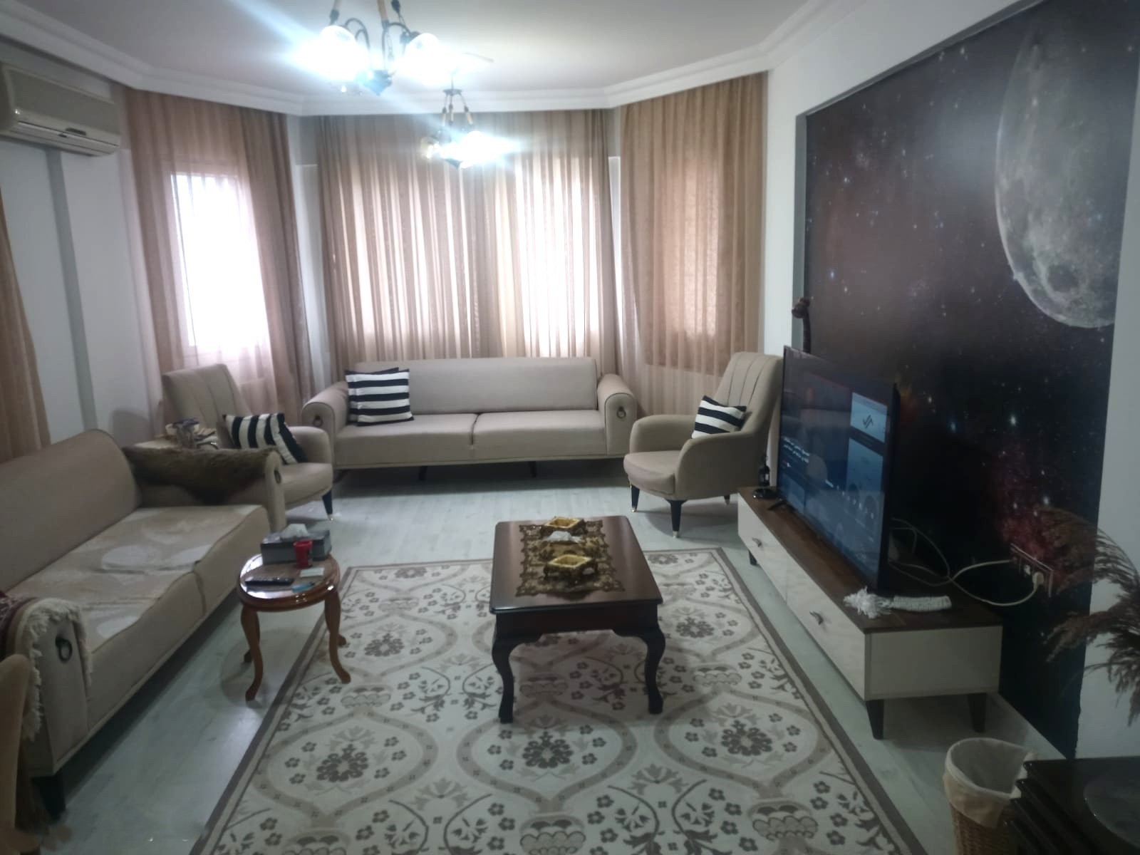 🏡 Opportunité pour un appartement 2+1 avec chauffage au gaz naturel à Kuşadası !