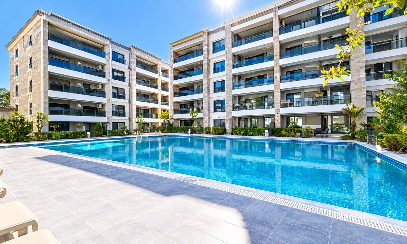 Ege Mahallesi'nde Tam Donanımlı Sitede Sıfır 1+1 Daire