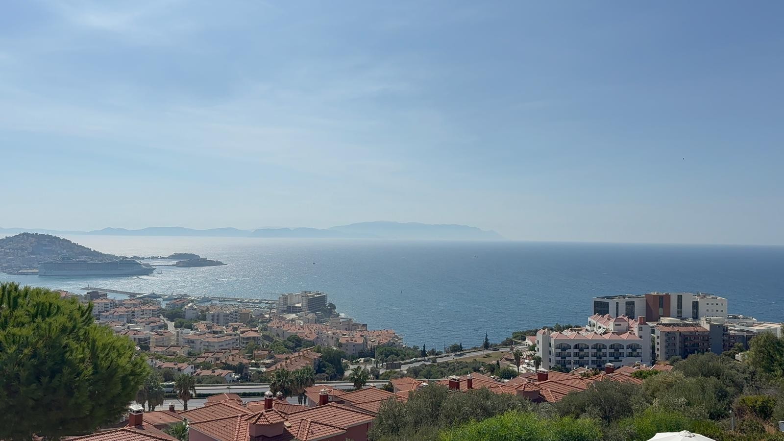 Panoramik Deniz Manzaralı,Doğalgazlı, 4+1 Kiralık Villa